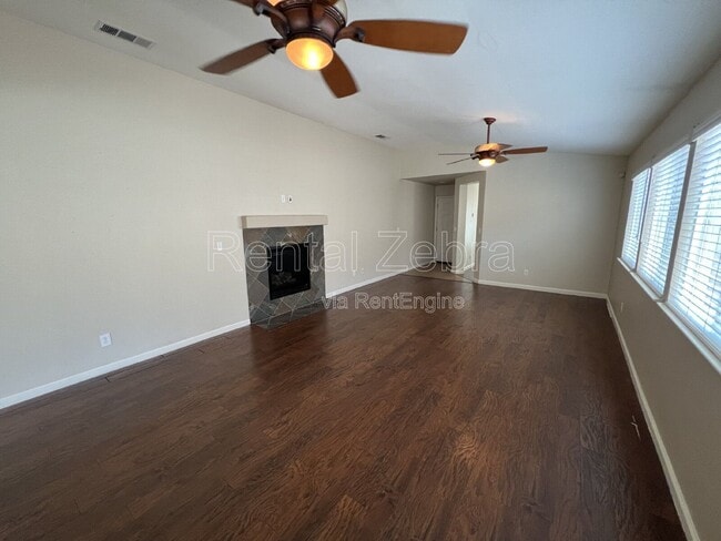 Foto del edificio - 1453 Antioch Ct