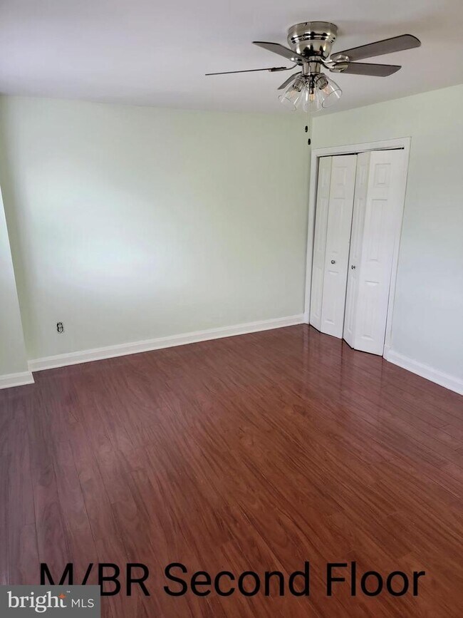 Building Photo - 4903 Bowland Ave