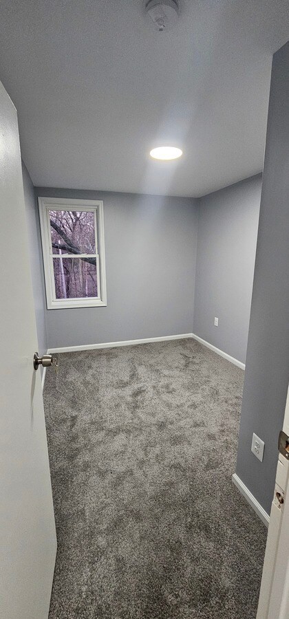 Building Photo - 2590 Druid Park Dr