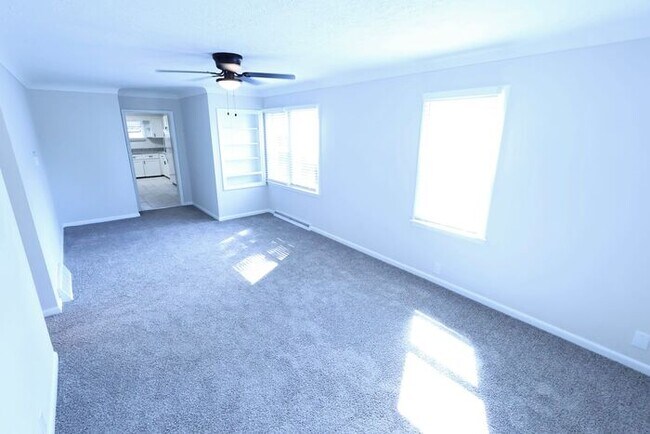 Foto del edificio - 894 Sutherland Ave