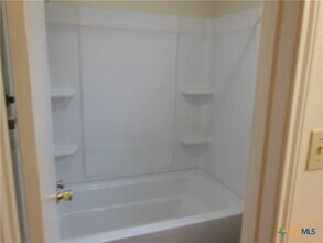 Building Photo - 604 Frostwood Dr