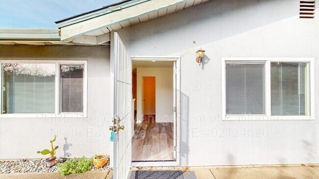 Foto del edificio - 310 Wikiup Dr