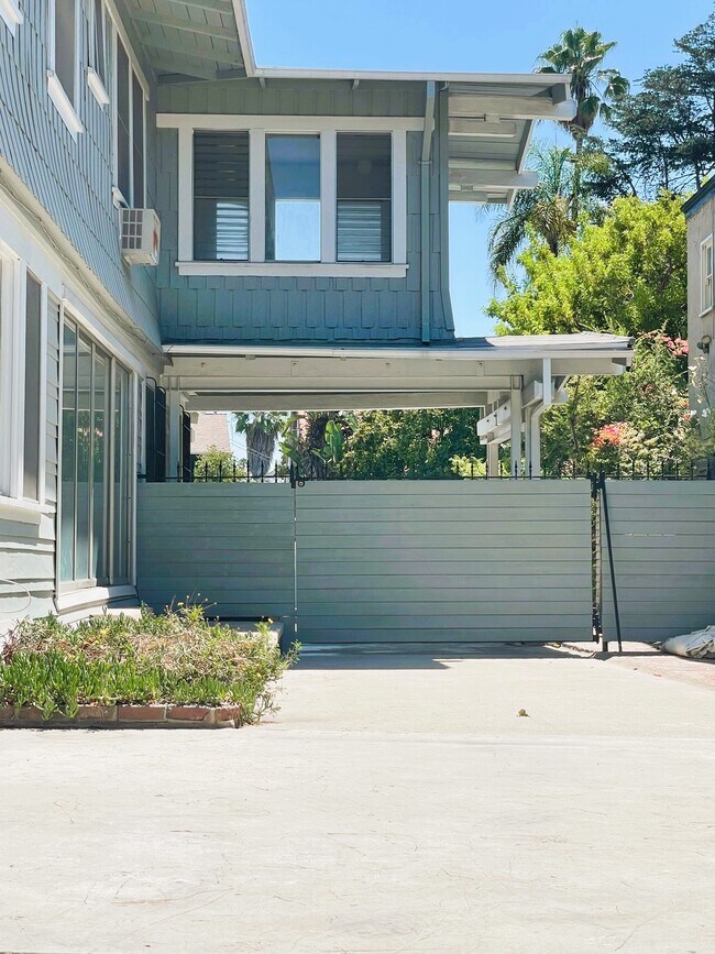 147 Wilton Dr, Los Angeles, CA 90004 House Rental in Los Angeles, CA