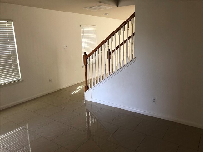 Building Photo - 8531 Ashford Green Ln