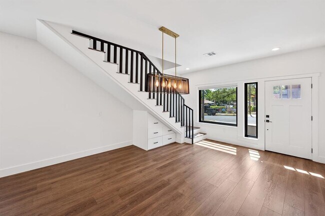 Foto del edificio - 7008 Meador Ave