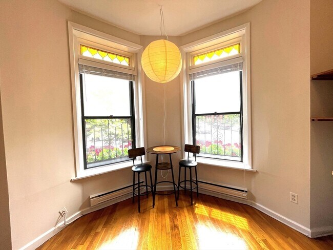 Building Photo - 116 Saint Botolph St