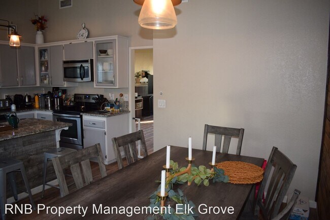 Building Photo - 3 br, 2 bath House - 9409 Emerald Vista Drive