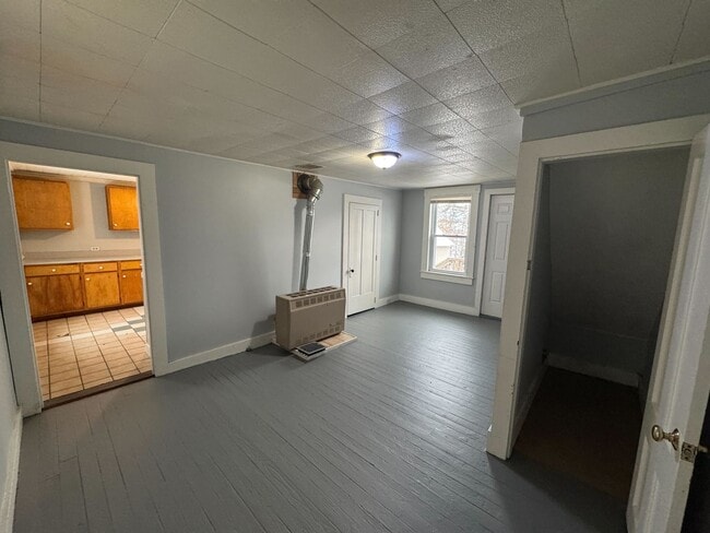 Building Photo - 16 Union St