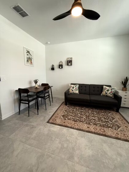 Foto del edificio - 1128 Deepwater Cir