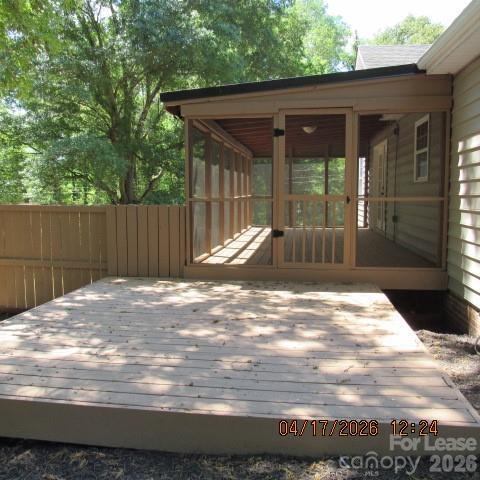 Foto del edificio - 10922 Hilton Dr