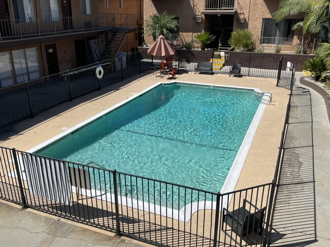 piscina - Terrace Pointe Apartments