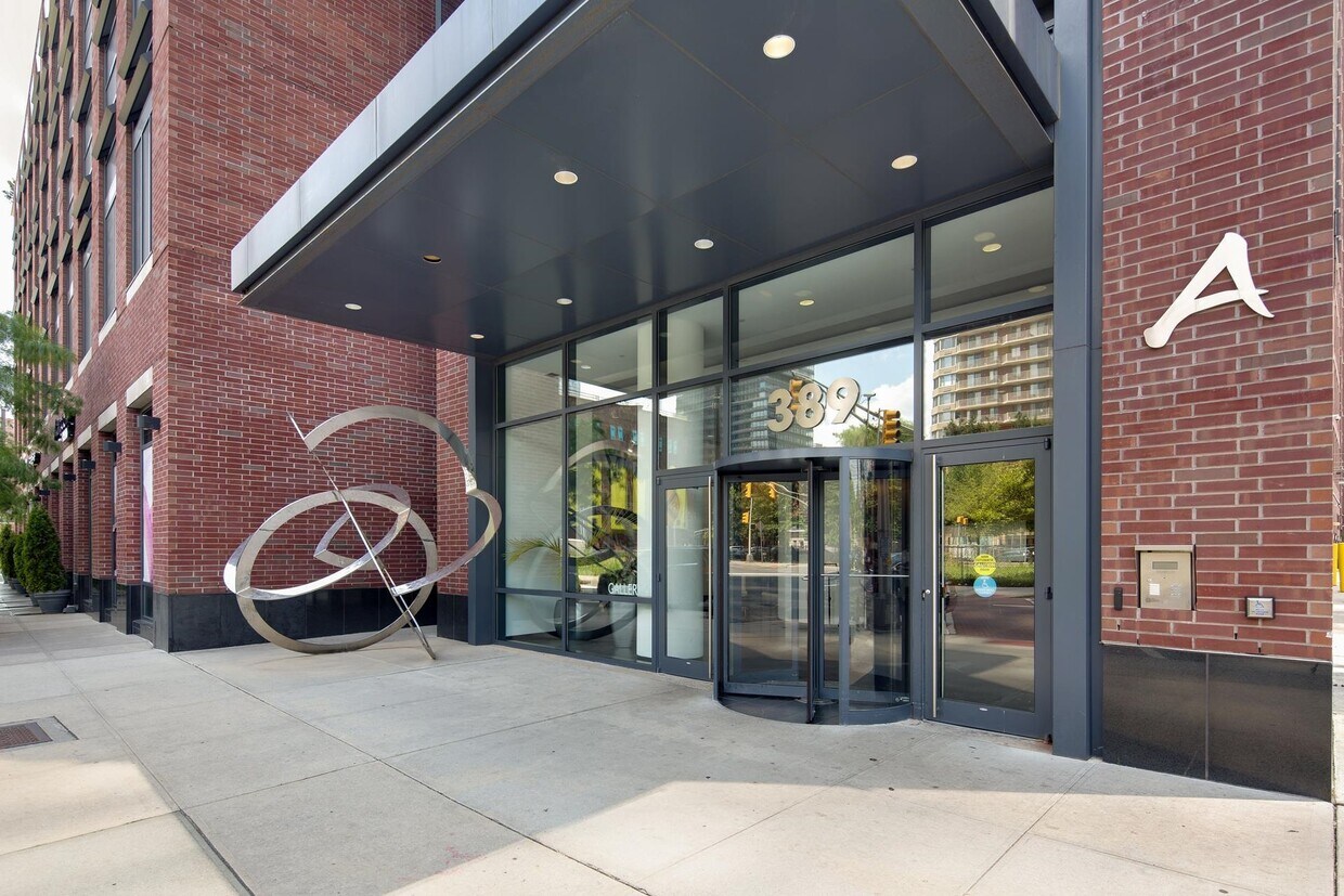 389 Washington St Unit 34G, Jersey City, NJ 07302 Condo for Rent in