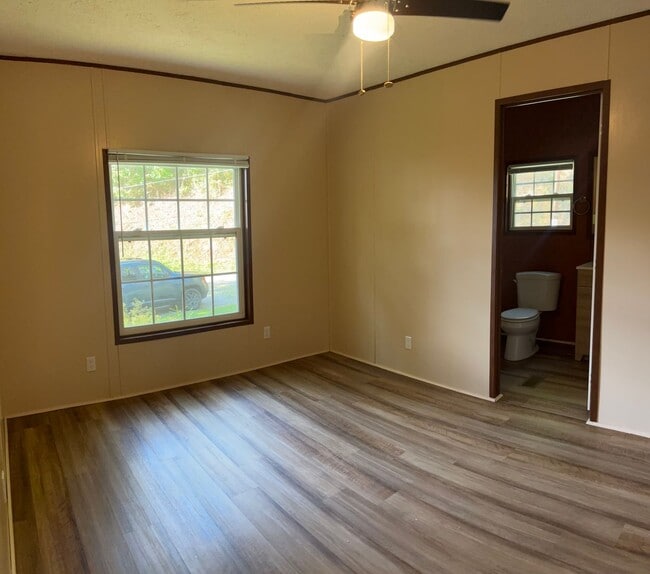 Building Photo - 161 Wagon Wheel Cir
