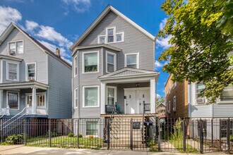 Building Photo - 2842 N Avers Ave