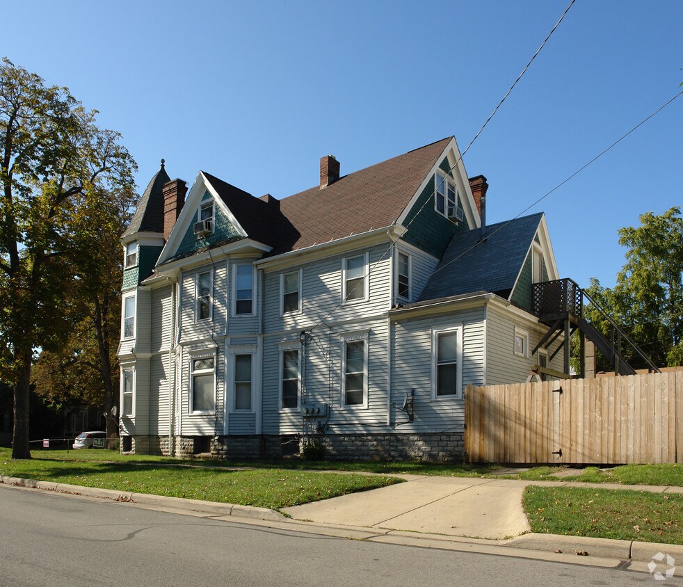 Foto del edificio - 734 Wayne St