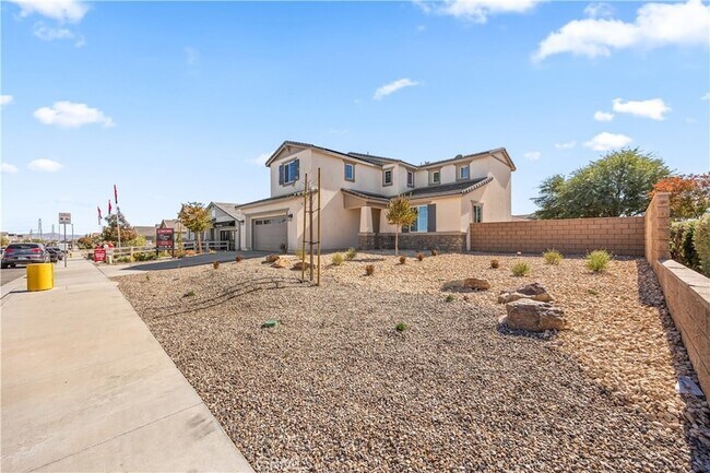 Foto del edificio - 12511 Ava Loma St