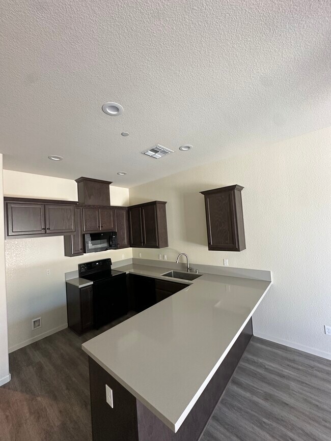 Foto del edificio - 6200 Chavez Ct