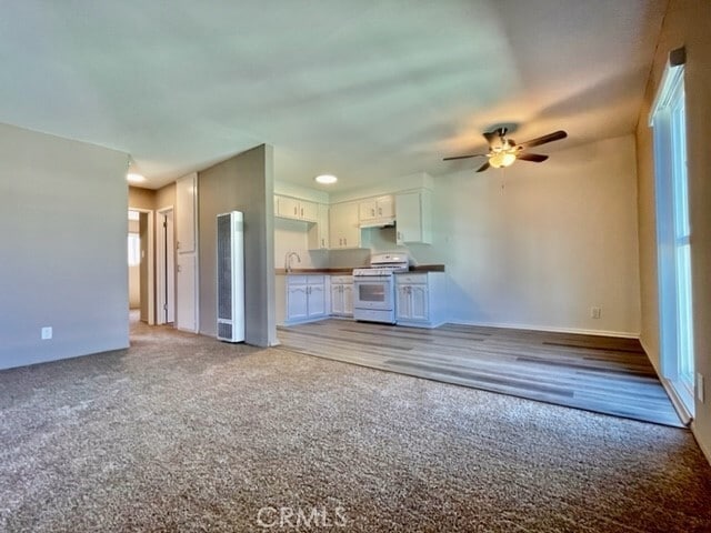 Foto del edificio - 815 N Rose Ave