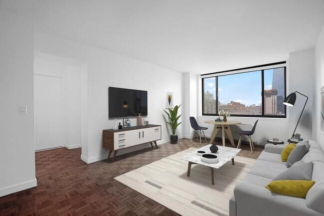 Foto del edificio - 3 bedroom in New York NY 10036