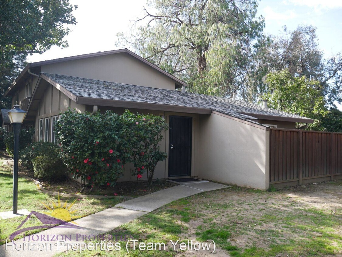 Foto principal - 2 br, 1 bath House - 8607D La Riviera Dr