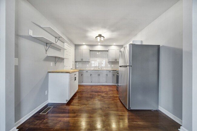 Foto del edificio - Cute Ranch with single carport