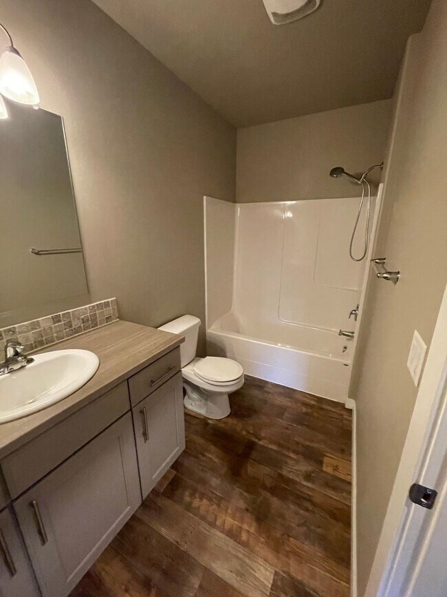 Foto del edificio - NW Albany home Clean and comfortable!