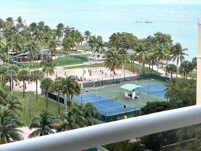 Foto del edificio - 1717 N Bayshore Dr