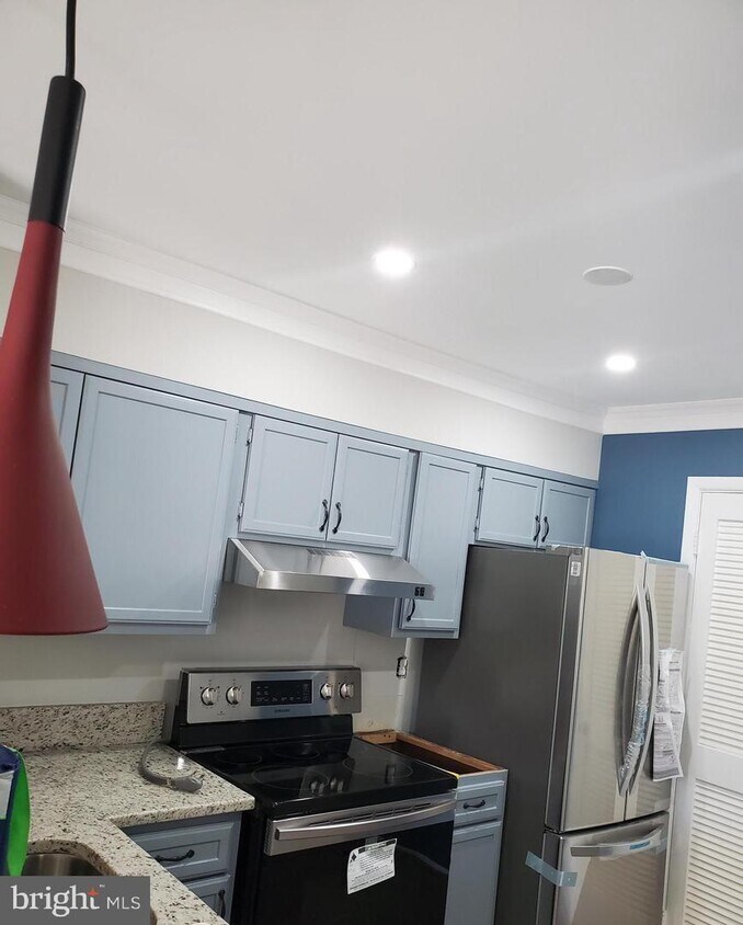 3954 Woodhue Pl Unit 12