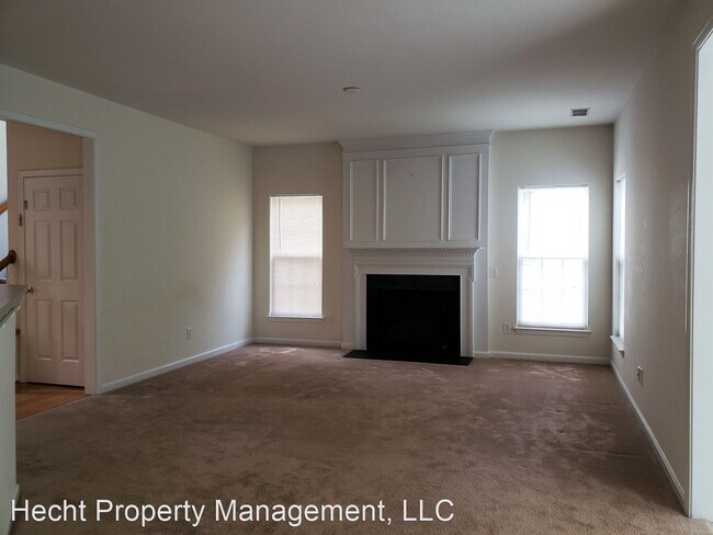 Building Photo - 4 br, 2.5 bath House - 10155 Spring Park Dr