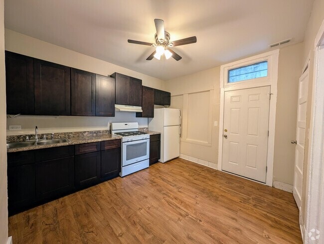 Building Photo - 813 N 23rd Ave