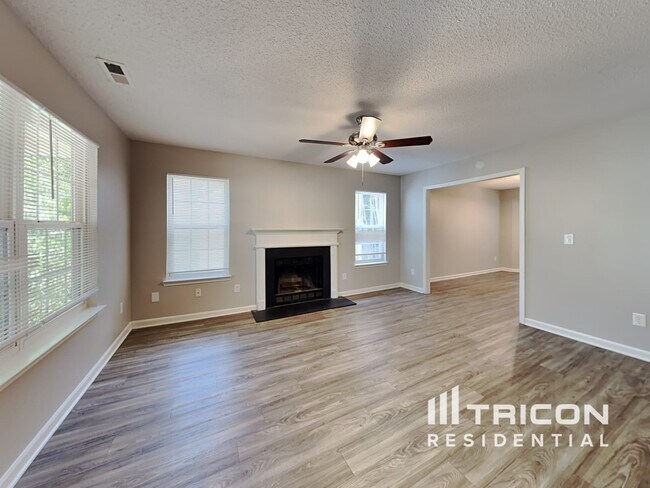 Building Photo - 1430 Long Grass Ct