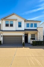 Building Photo - 2505 Eason Ln