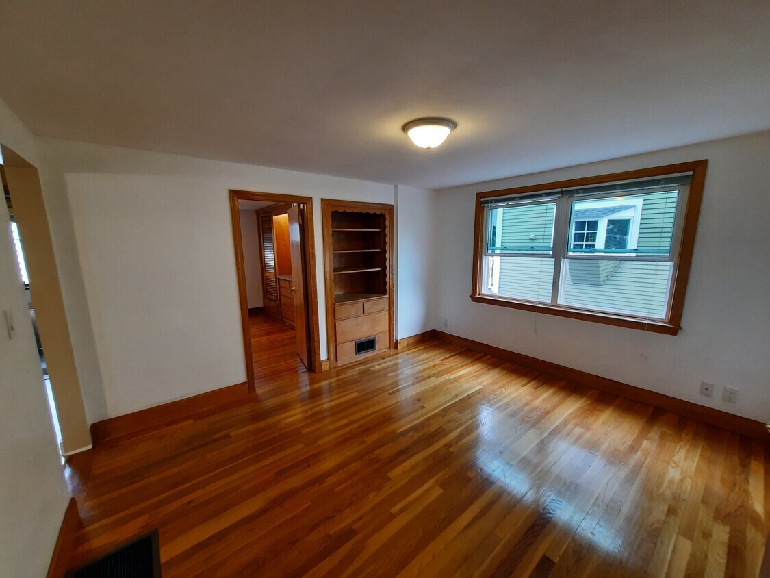 Foto principal - 65 Adams Ave