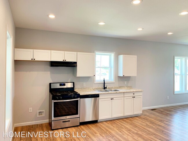 Building Photo - 3 br, 1 bath House - 103 W Acton