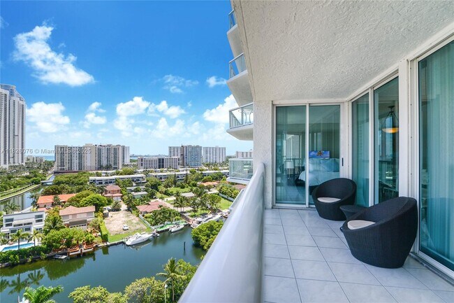 Foto del edificio - 16400 Collins Ave