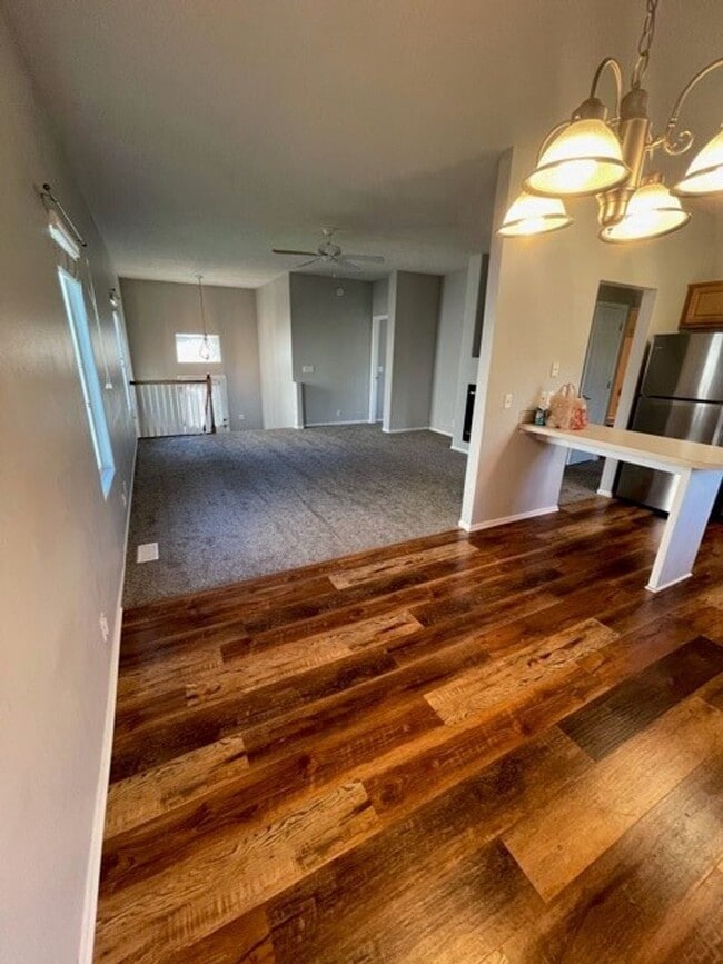 Foto del edificio - Beautifully Updated Papillion Townhome Nea...