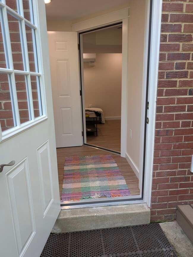 Entrada a la sala de barro - 14519 Dowling Dr