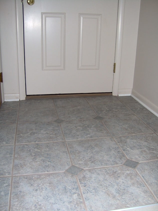 Primary Photo - 1118 Middleline Rd