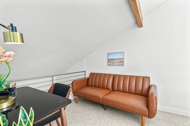 Foto del edificio - 560 SW 144th Ave