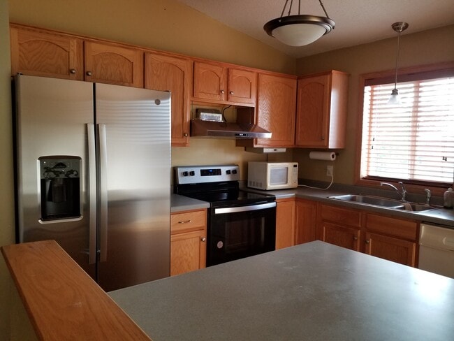 Kitchen - 5233 King Arthur Dr NW