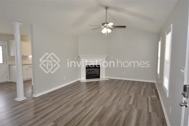 Building Photo - 1208 Dixie Dr
