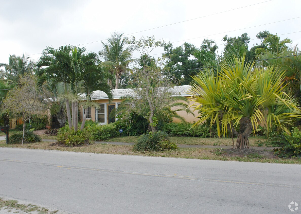 1000 W Las Olas Blvd, Fort Lauderdale, FL 33312 Apartments 1000 W Las