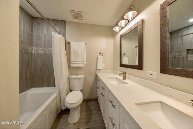 Building Photo - 1946 E Wesleyan Dr