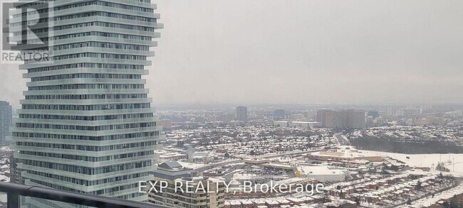 Building Photo - 448 Burnhamthorpe Rd W
