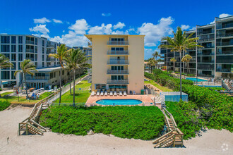 Building Photo - 1161 Hillsboro Mile