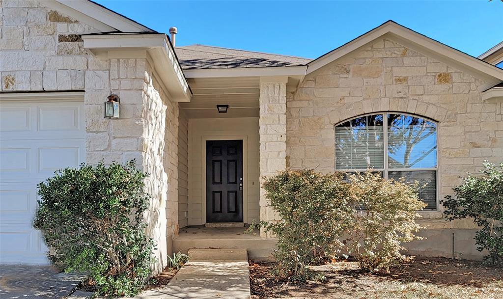 Foto principal - 12201 Buzz Schneider Ln