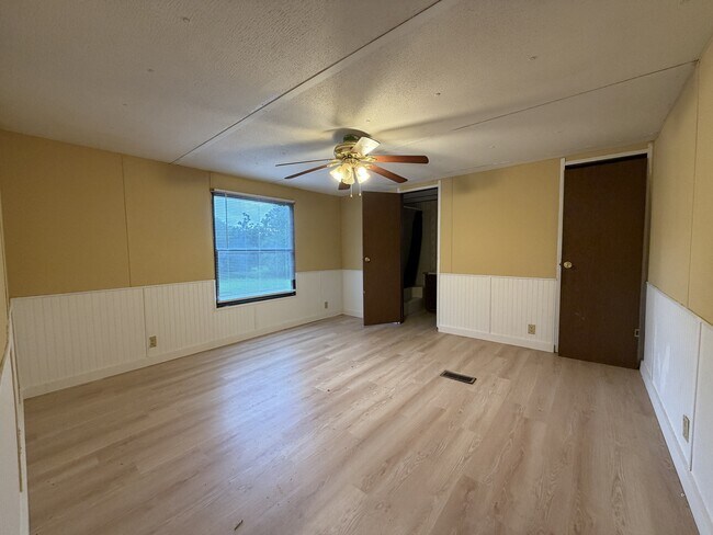 Foto del edificio - 4004 Kimberly Ln