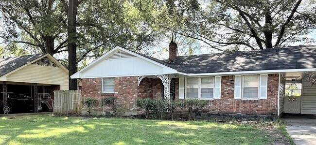 Building Photo - 1711 Goodhaven Dr