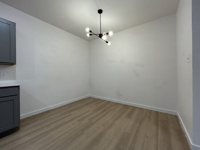 Foto del edificio - 5703 Kemper St