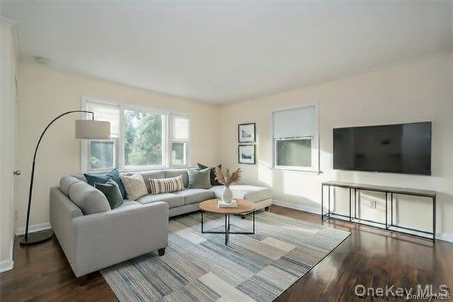 Building Photo - 440 Columbus Ave